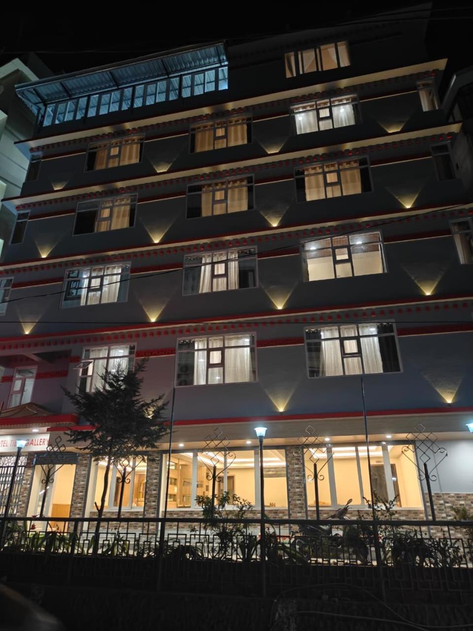Hotel Tibet Gallery 강토크 외부 사진